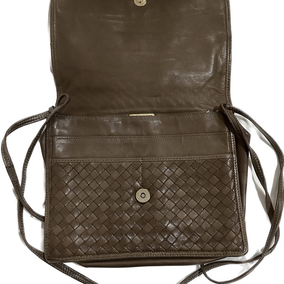 Bottega Veneta Brown Nappa Leather Intrecciato Flap Bag - Picture 3 of 6